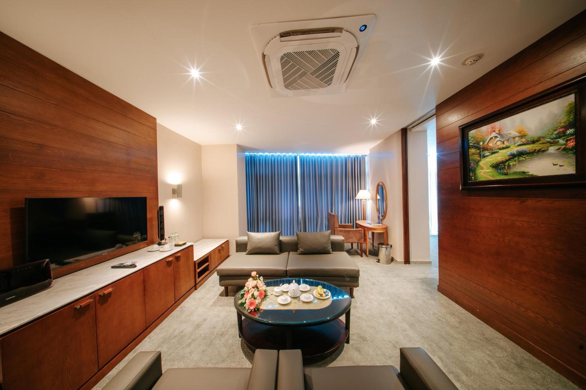 Petro Hotel Вунг Тау Екстериор снимка