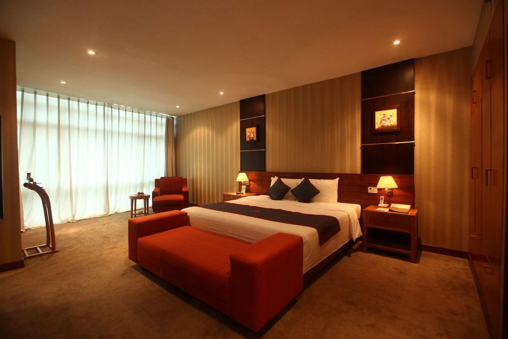 Petro Hotel Вунг Тау Екстериор снимка