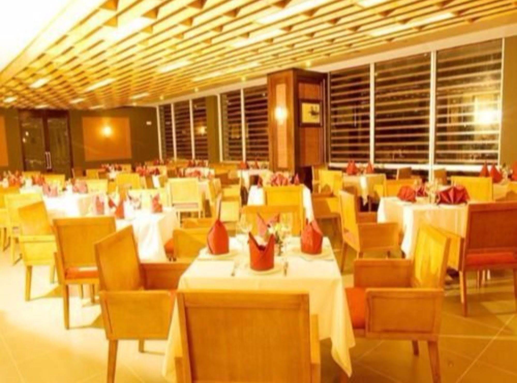 Petro Hotel Вунг Тау Екстериор снимка