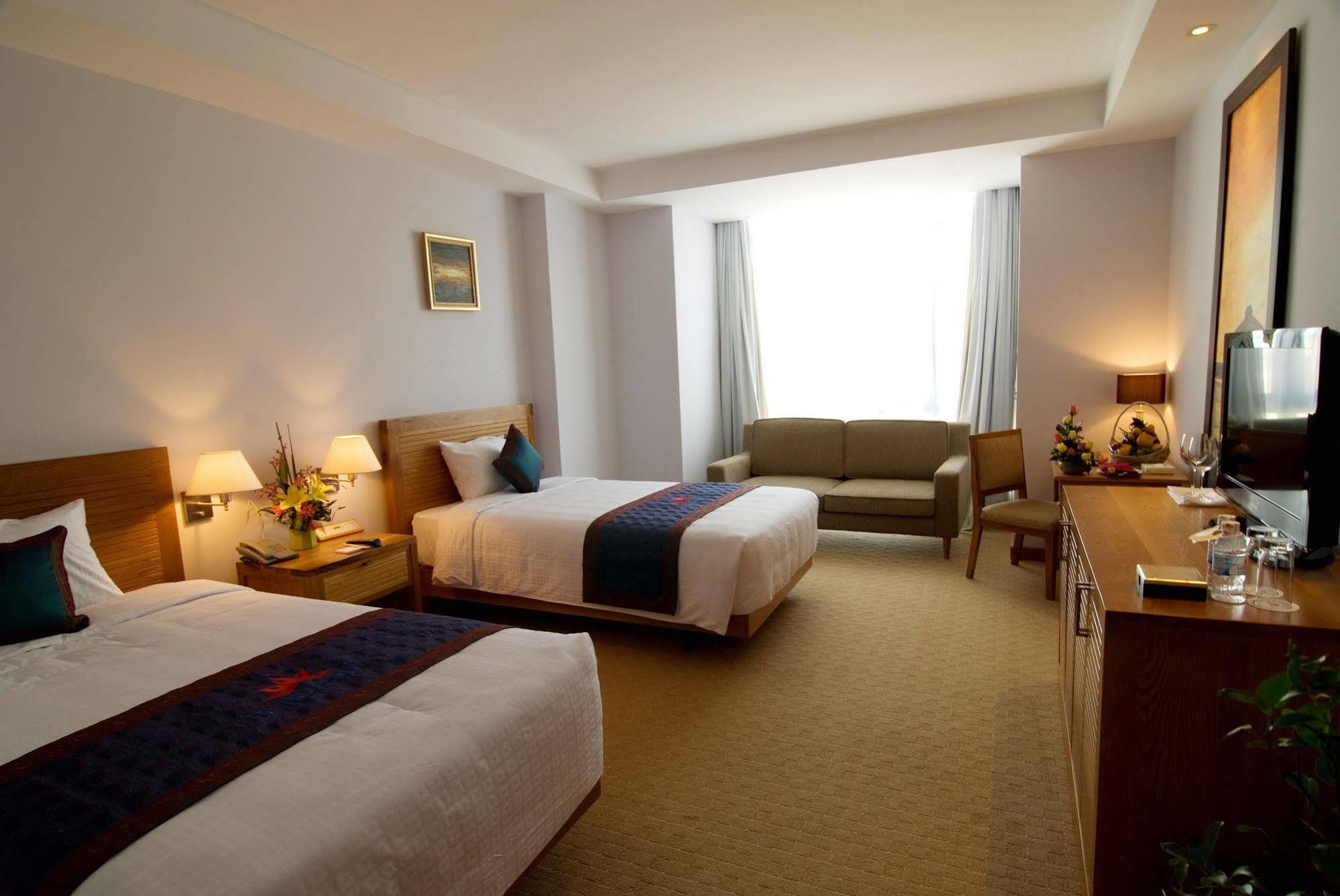 Petro Hotel Вунг Тау Екстериор снимка